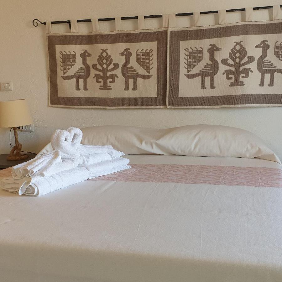 S'Apposentu Hotel Villasimius Buitenkant foto