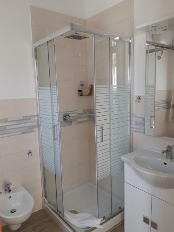 S'Apposentu Hotel Villasimius Buitenkant foto